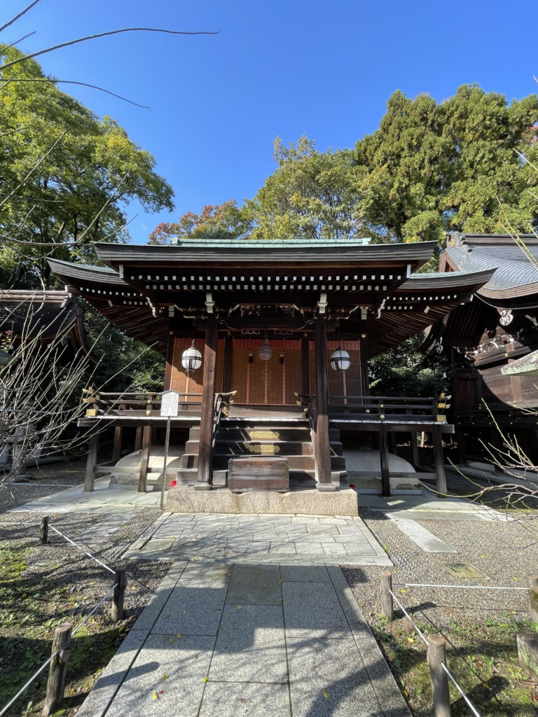 一之保神社(いちのほじんじゃ)、奇御魂神社(くしみたまじんじゃ)